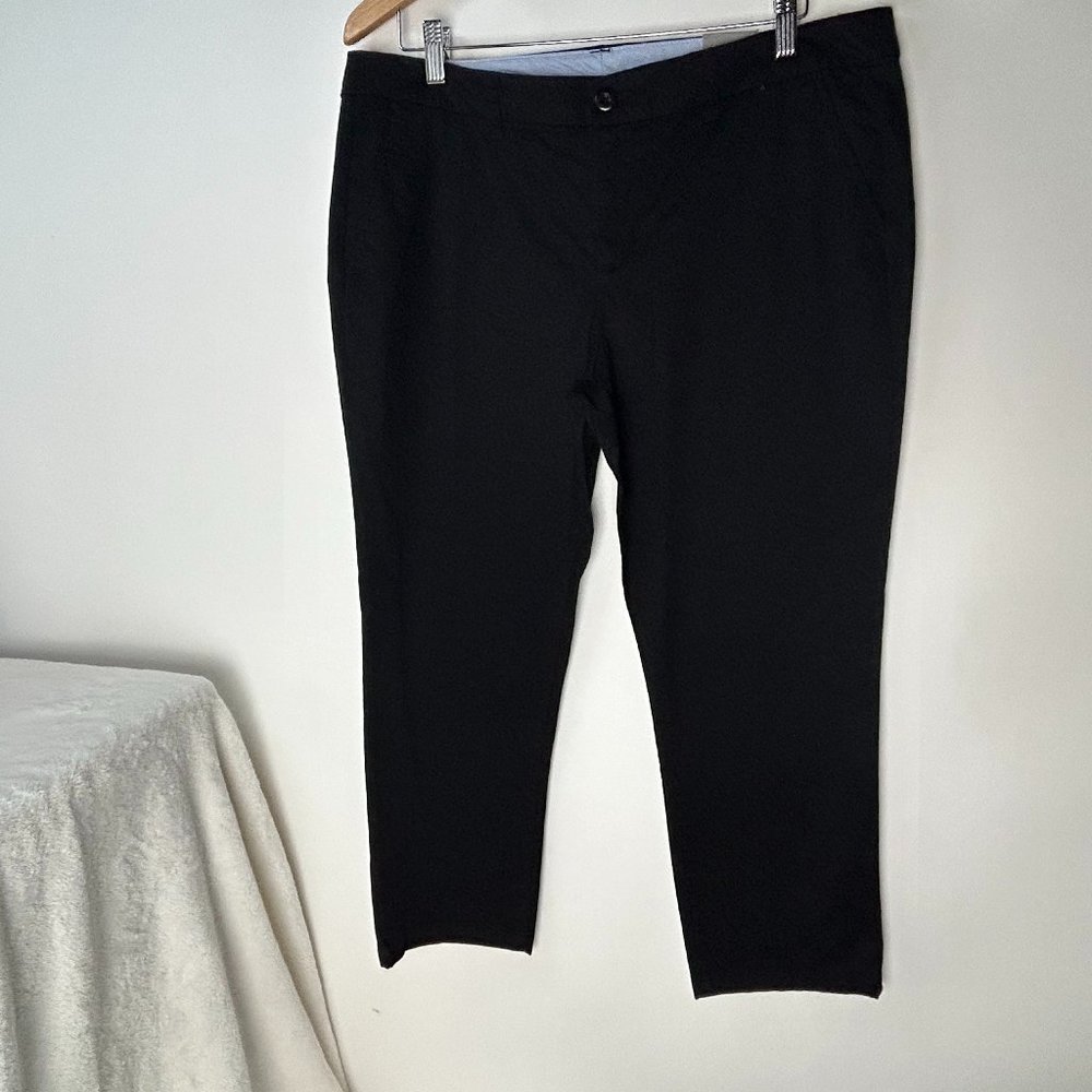 JC‎ Penney Black Crop Pants 14 NWT